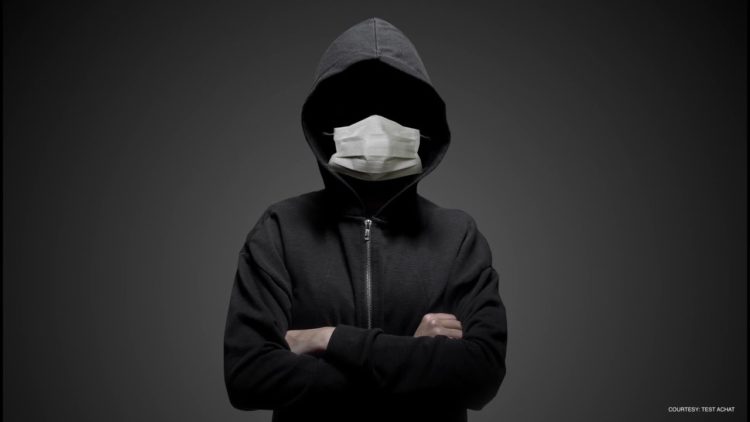 Фальшивые штрафы от DGT приходят на мобильный телефон