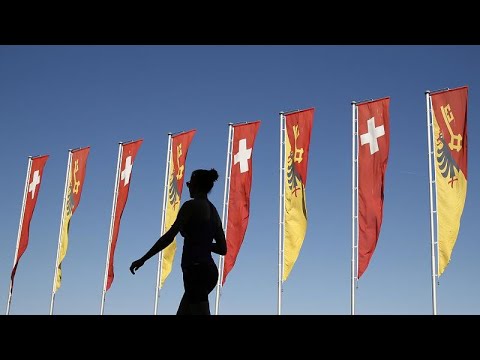 Швейцарцы решают, принимать ли на жительство других европейцев