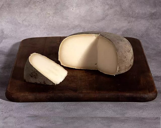 Сыр Гарроча, возрожденный молодыми сыроделами