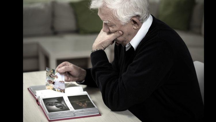 Новое разъяснение правил начисления вдовьей пенсии в 2023: о совместимости с другими доходами