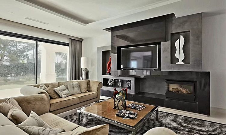 Скрывавший нажитое богатство в Испании военком Одессы сбежал за границу