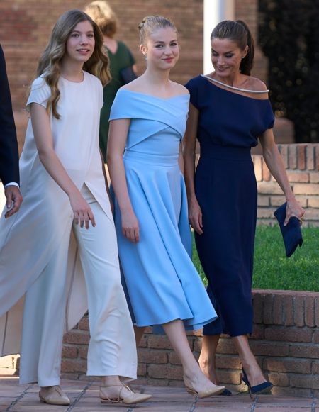 Бильд (Германия): Наследная принцесса Испании Леонор вынуждена обманывать, чтобы быть выше младшей сестры