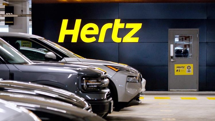 Hertz (сервис проката авто) в Испании продаст электромобили, чтобы купить машины на топливе