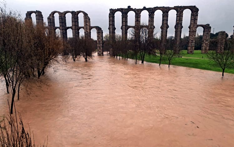 Наконец-то! Засыхавшие водохранилища Эстремадуры (Испания) после шторма «Хуан»