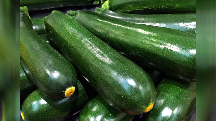 Франция — любителям «вкусных» пестицидов: Ешьте кабачки из Испании!