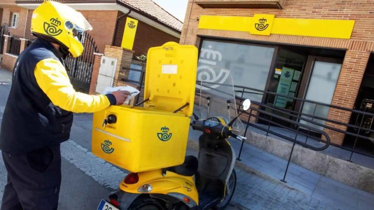 Испания: наличные теперь можно заказать с доставкой на дом