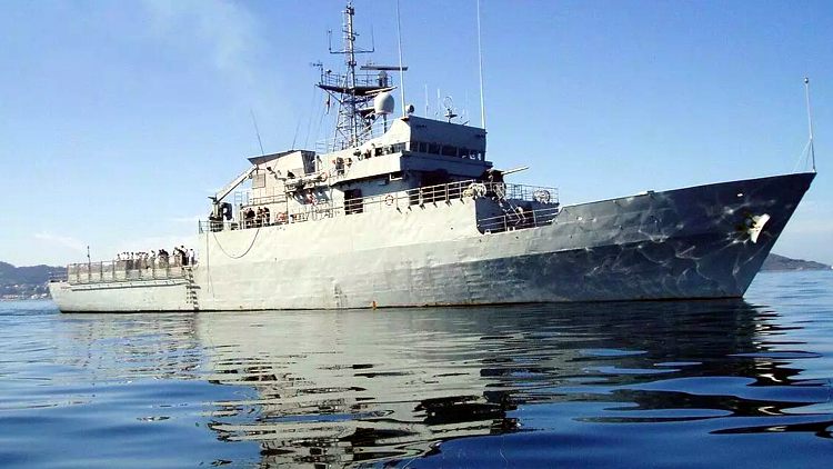 Испанский флот сопроводил корабли и нефтяной танкер из России