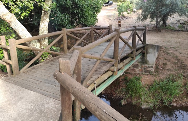 Испанию и Португалию соединяет самый короткий в мире пограничный мост