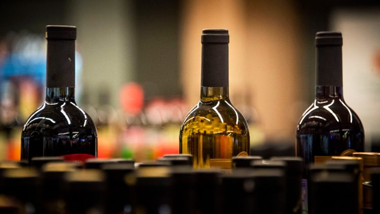 Рост пошлин не отразился на поставках в Россию из Испании с Францией