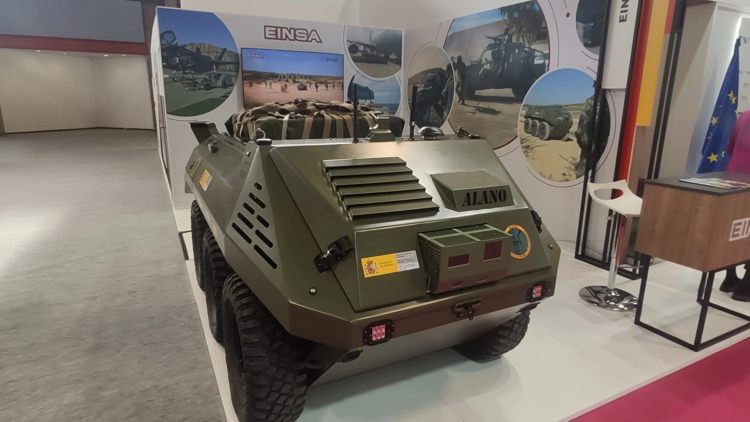 Испания на военной выставке-ярмарке в Париже представила свою лучшую продукцию