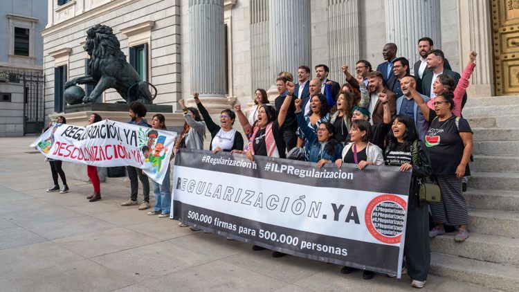 Охват нелегалов амнистией вызывает споры по срокам: въезд до 2021 или 2024