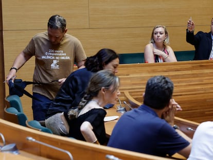 Суд в Каттарохе требует у главы Валенсии отчет по звонкам в день катастрофы