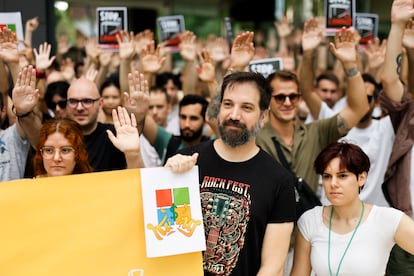 Сотрудники King в Барселоне протестуют против массовых увольнений из-за внедрения ИИ