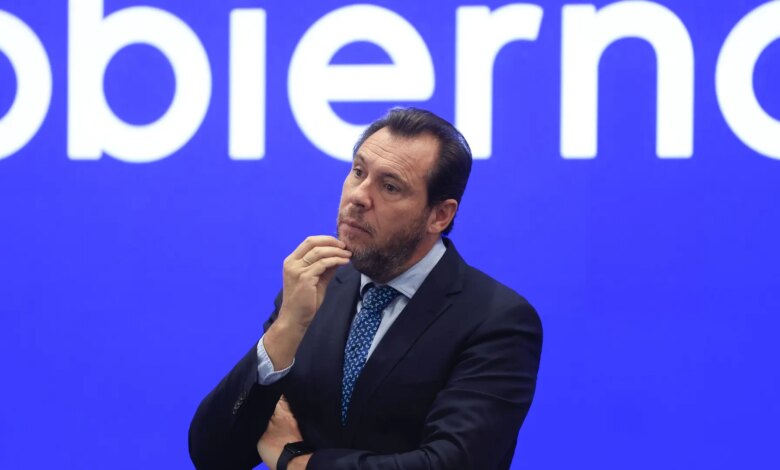 Министр транспорта Испании объяснил детали своего «магистерского» образования и высказался против обязательной проверки дипломов политиков