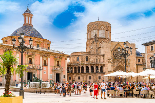 Валенсия на грани: почему расширение туризма угрожает будущему региона