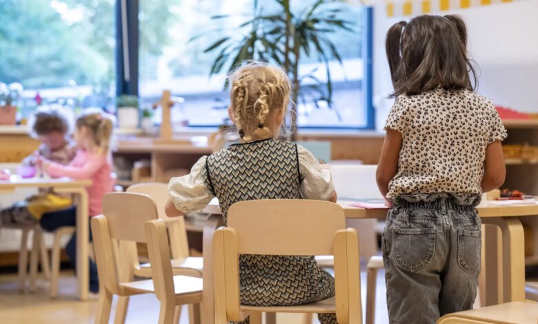 В Испании за десятилетие число дошкольников сократилось на 300 тысяч, сильнее всего в государственных школах