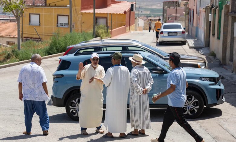 Ограничения на мусульманские праздники в Хумилье вызывают споры о религии и правах