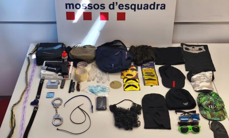 Dangerous Criminal in Disguise Arrested in Castelldefels