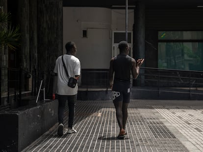 Canary Islands Prosecutors Fail to Monitor Shelters for Underage Migrants