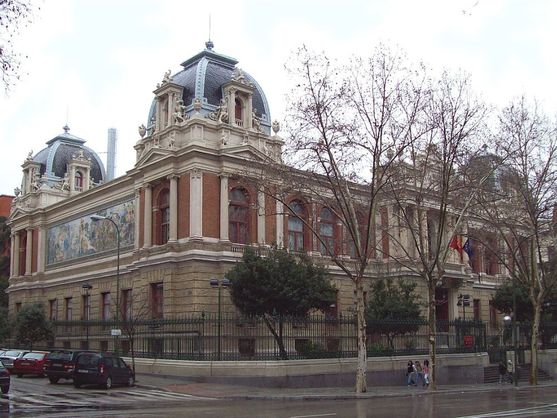 Un palacio oculto en Madrid con un salón único y museo de minerales