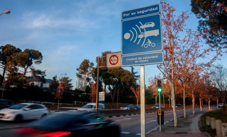 На каких дорогах Испании предупреждают о радарах заранее и на каком расстоянии