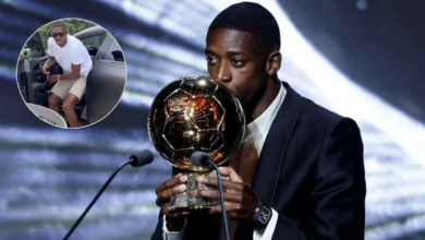 ΠΡΡΠΌΠ°Π½ ΠΠ΅ΠΌΠ±Π΅Π»Π΅ ΠΎΡΠΌΠ΅ΡΠ΅Π½ ΠΠΎΠ»ΠΎΡΡΠΌ ΠΌΡΡΠΎΠΌ ΠΈ ΡΠΎΡΠΊΠΎΡΠ½ΡΠΌ Π°Π²ΡΠΎΠΌΠΎΠ±ΠΈΠ»Π΅ΠΌ Mercedes