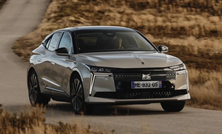 DS Nº 4 Unveiled in Portugal with Focus on Electrification and Comfort