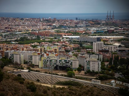 En Barcelona, a partir de 2026, los dueños de 240 mil inmuebles comenzarán a pagar un nuevo impuesto