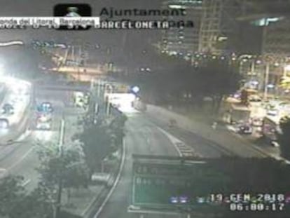 Tourist Bus Catches Fire on Busy Barcelona Street