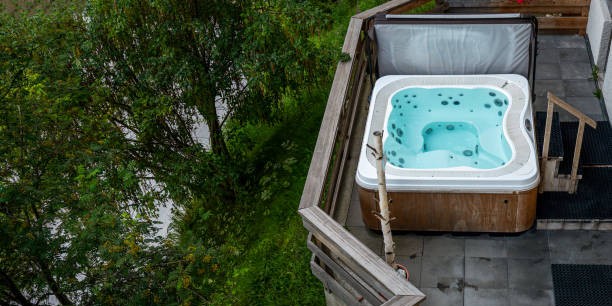 Multan a una vecina de Palma por instalar una piscina sin permiso en la azotea