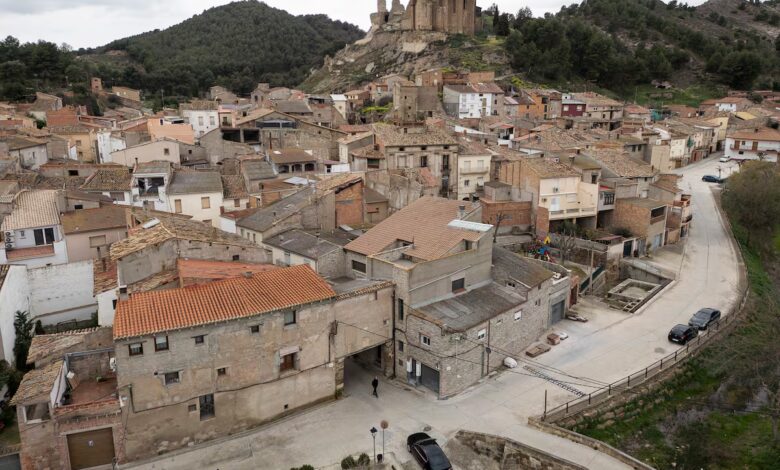 Catalonia launches an ambitious program to restore housing in small villages