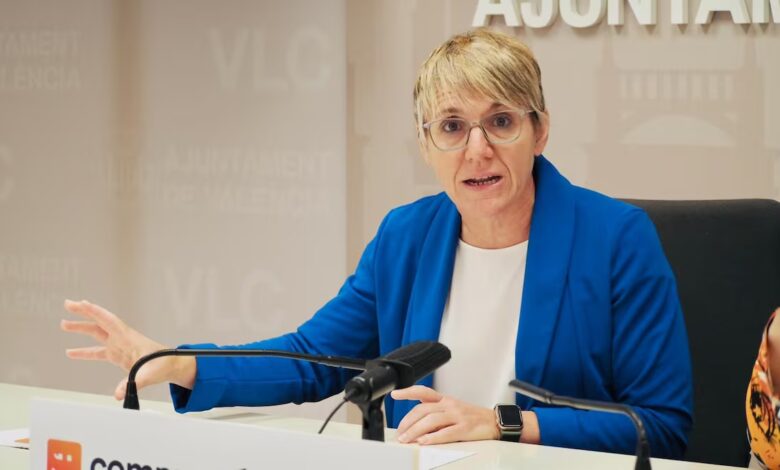 Valencia Demands Apology from Mayor for Neglecting Flood Victims