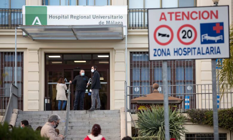 Thousands of Biopsies in Málaga Go Unexamined Due to Overwhelmed Hospital