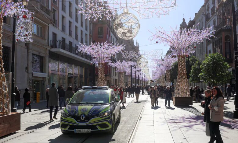 Las autoridades de Sevilla declaran estado de emergencia para reforzar la policía en fiestas