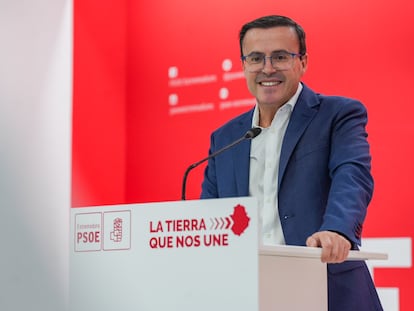 Miguel Ángel Gallardo Joins the Battle for Power in Extremadura