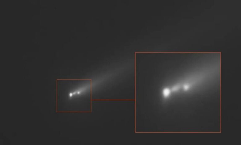 Astronomers Observe Comet C/2025 K1 ATLAS Splintering Into Three Near the Sun