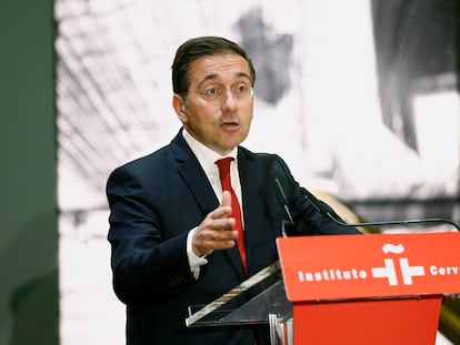 Фейхоо осудил испанское правительство за признание ошибок в отношении Мексики