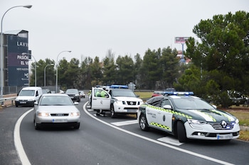 Spain Tightens Road Checks: Fines Up to 30,000 Euros for Dangerous Items in Glove Boxes