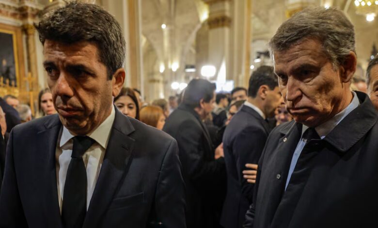 Валенсийские социалисты требуют раскрыть переписку Фейхоо и Мазона по делу DANA