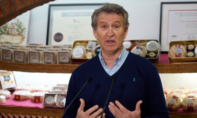 Фейхоо обвинил Абаскаля в давлении на кандидатов в Эстремадуре накануне выборов