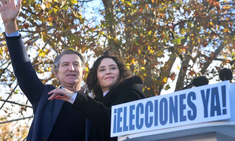 PP and Vox Clash Again in Fierce Fight for Anti-Sánchez Votes