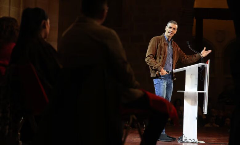 Pedro Sánchez interviene en Cáceres en medio de escándalos en el PSOE