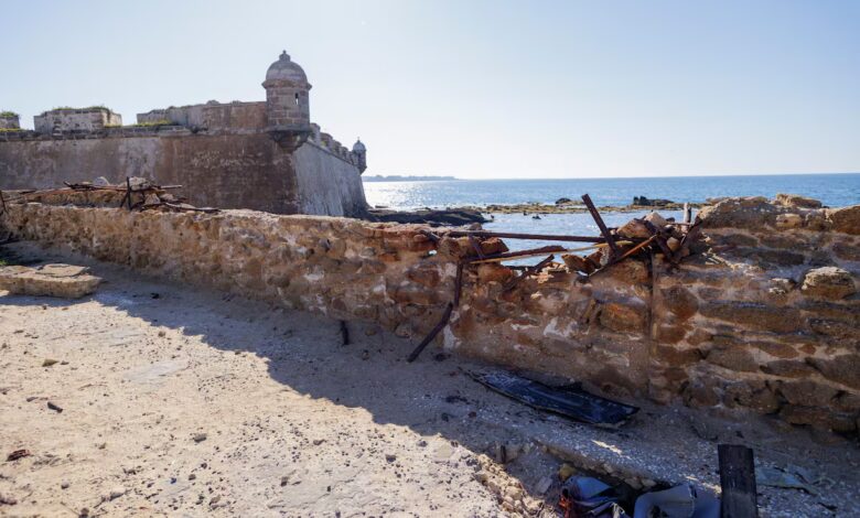 Пилот с гипотермией спасён у Кадиса после падения мотодельтаплана в море