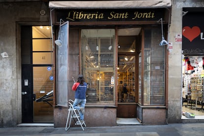 Legendary Sant Jordi Bookstore Reopens in Barcelona with Restaurant and Cultural Events