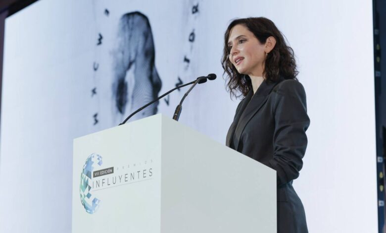 Ayuso Urges Defense of Institutions Amid Scandals Surrounding Spanish Government