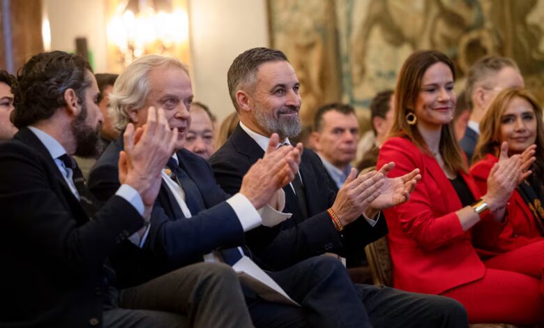 Scandal Erupts over Adamuz Train Accident as Abascal Blames Authorities for Deaths