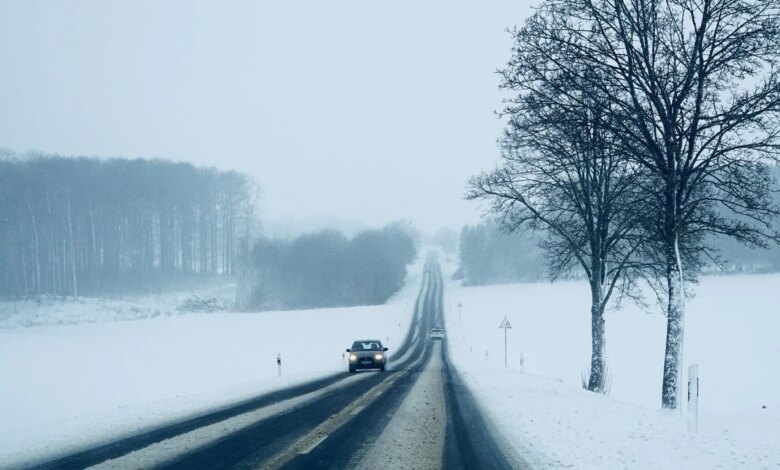 Snowstorm Ingrid brings traffic to a standstill on dozens of Spanish roads