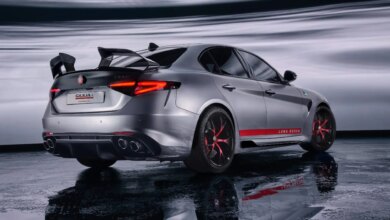 ΠΠΊΡΠΊΠ»ΡΠ·ΠΈΠ²Π½ΡΠΉ Alfa Romeo Giulia Quadrifoglio Luna Rossa ΠΏΡΠ΅Π΄ΡΡΠ°Π²Π»Π΅Π½ Π² ΠΡΡΡΡΠ΅Π»Π΅ 2026