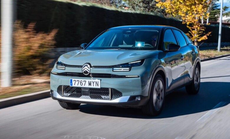 Citroën eC4 удивил простотой и комфортом в мире электрокаров нового поколения