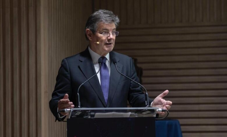 Experts Discuss Democratic Reforms Amid Rise of Anti-System Movements